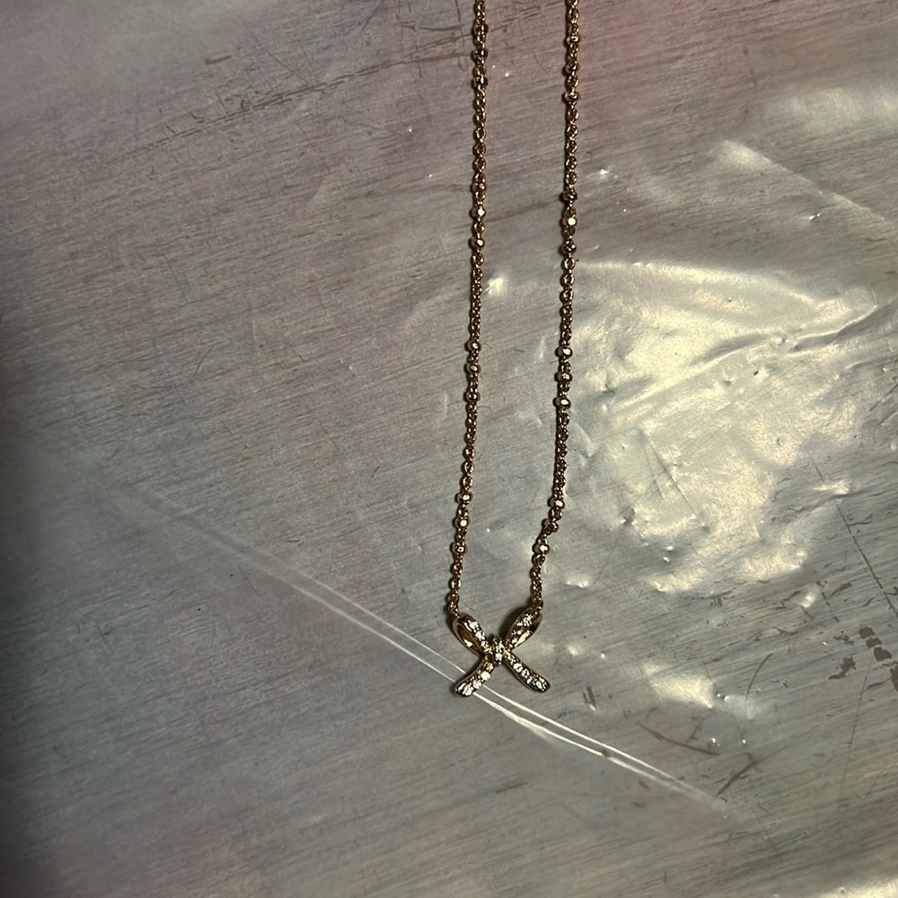 Kendra Scott bow necklace